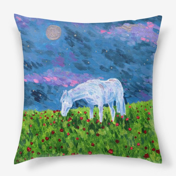 Подушка «Белая лошадь в поле»