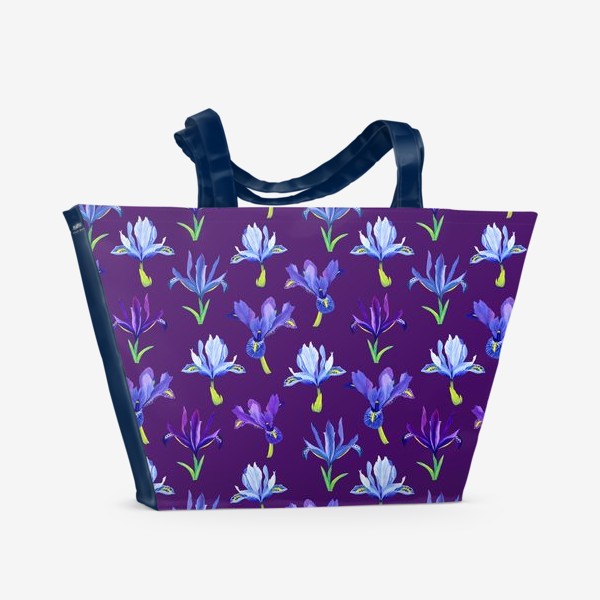 Пляжная сумка «Ирисы, паттерн на фиолетовом фоне»