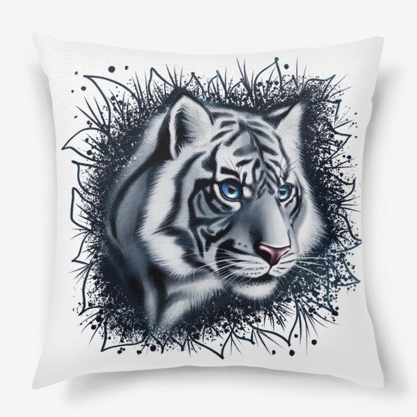 Подушка «Белая тигрица»