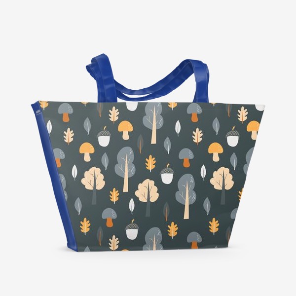 Пляжная сумка «Осенний лес. Деревья, грибы и желуди на темном фоне»