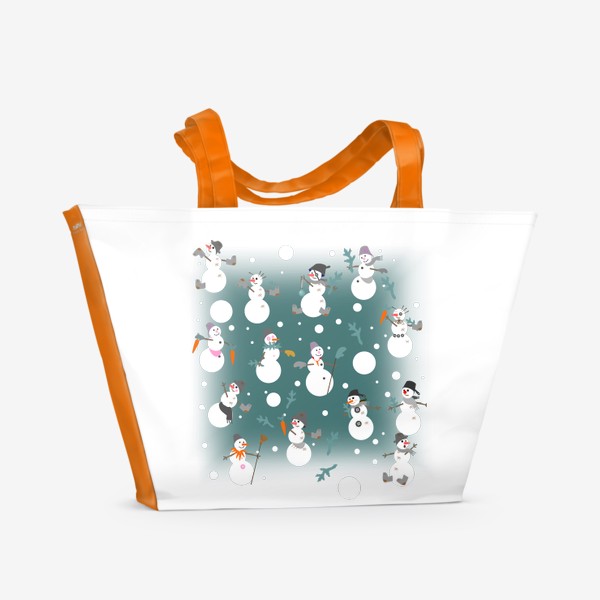 Пляжная сумка «Смешные снеговики с ведрами, сапогами, перчатками, морковью и еловыми ветками»