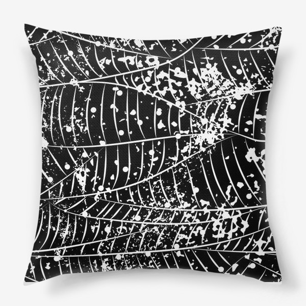 Подушка «чёрно-белые абстрактные листья»
