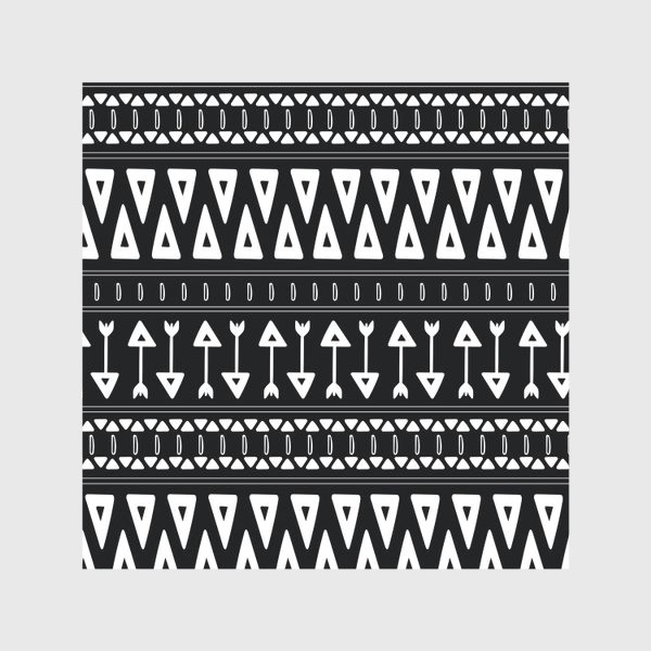 Скатерть «Черно-белый традиционный узор. Национальный узор - стрелы и треугольники»