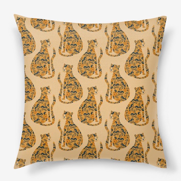 Подушка &laquo;Милые коты с цветочным орнаментом. Винтажный паттерн с леопардами.&raquo;
