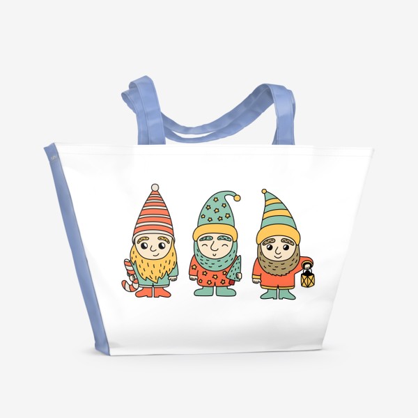 Пляжная сумка «Гномы. Маленькие гномики с елкой, фонарем и конфетой»