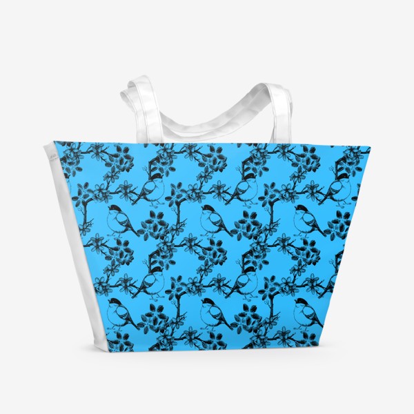 Пляжная сумка &laquo;Цветы и птицы на голубом фоне&raquo;