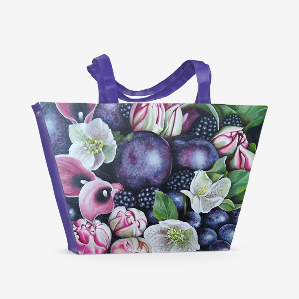 Пляжная сумка «Цветы и фрукты. Натюрморт с виноградом, ежевика, сливы, каллы, тюльпаны, альстромерия»