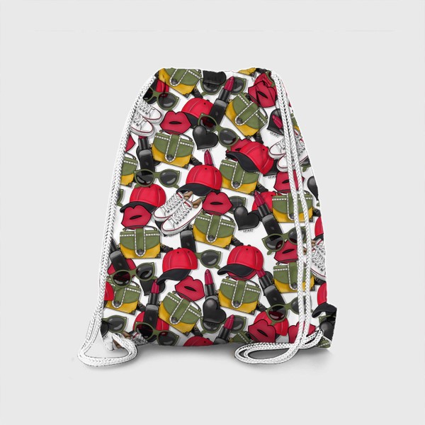 Рюкзак «Паттерн Модный: кепка, помада, очки, кеды»