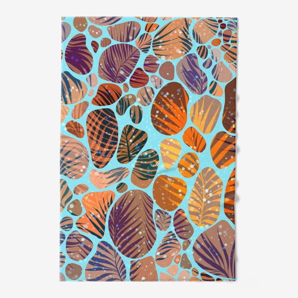 Полотенце &laquo;Разноцветные камушки, песок и пальмовые листья на голубом фоне&raquo;