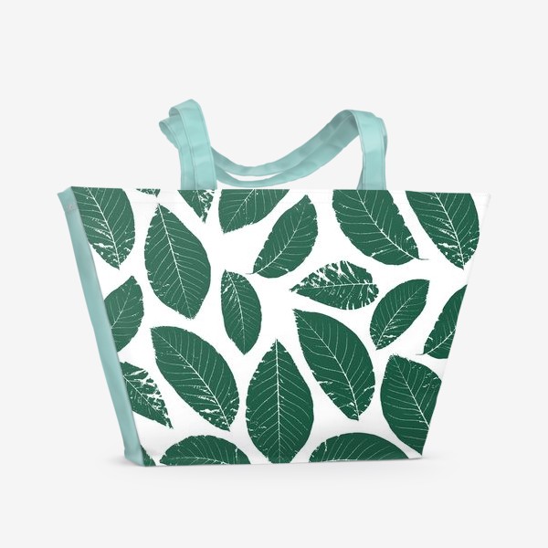 Пляжная сумка «Принт с листьями на белом фоне»