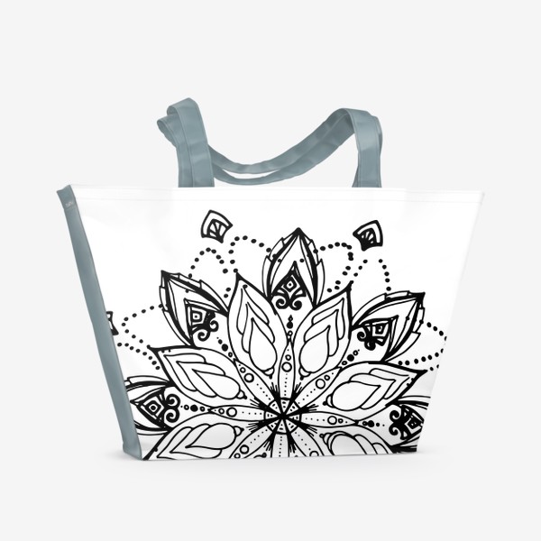 Пляжная сумка «мандала. черный скетч круглого орнамента, стилизованного цветка с точками и завитками»