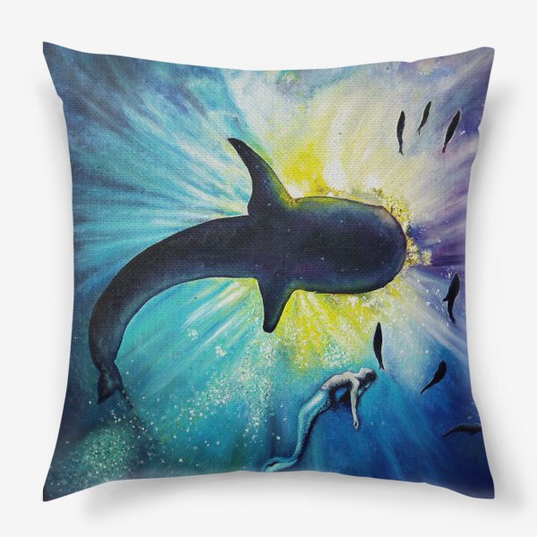 Подушка «Из глубин к свету. Китовая акула и русалка в море и солнечном свете»