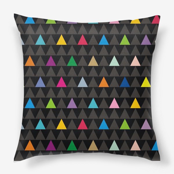 Подушка &laquo;Цветные треугольники на черном фоне&raquo;