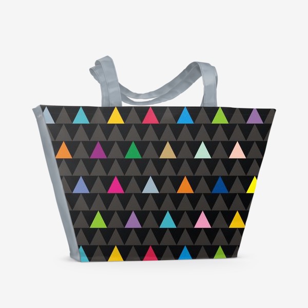 Пляжная сумка «Цветные треугольники на черном фоне»