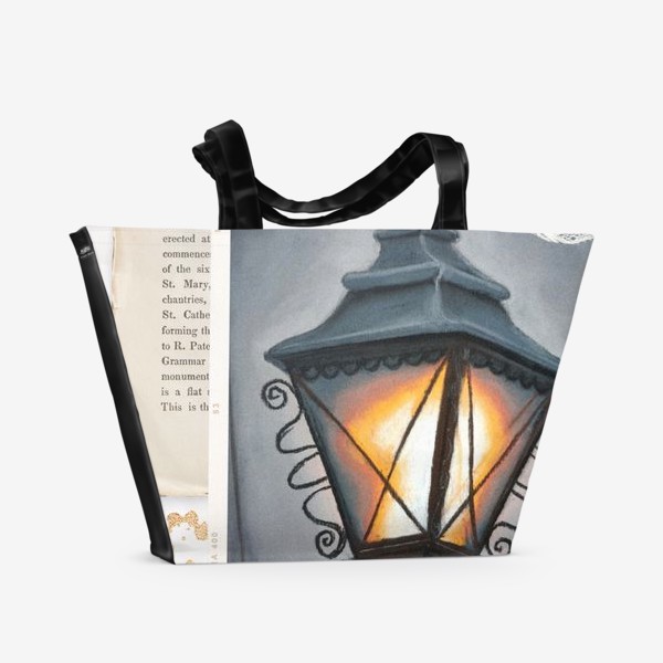 Пляжная сумка «Коллаж Фонарь. Рисунок сухой пастелью и страница из старинной книги»