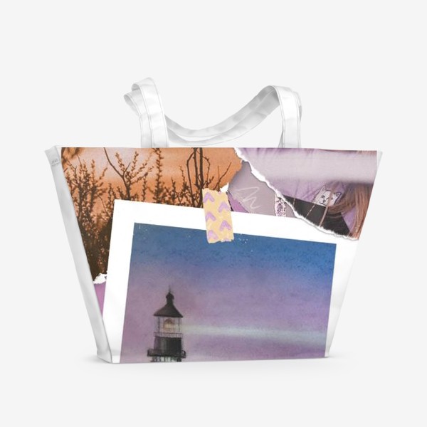 Пляжная сумка «Коллаж Лучшие воспоминания. Маяк на фоне сиреневого закатного неба. Пейзаж»