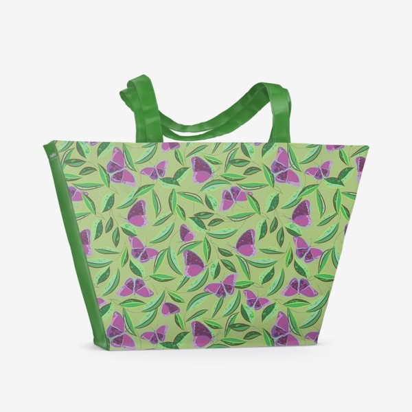 Пляжная сумка «узор с фиолетовыми бабочками на зеленом фоне»