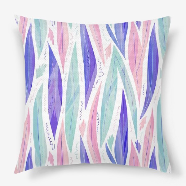 Подушка «Фиолетовые и сиреневые абстрактные листья на белом фоне»