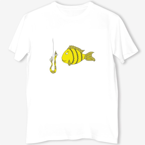 Футболка «Желтая рыбка смотрит на червяка. Рыбалка хобби.»