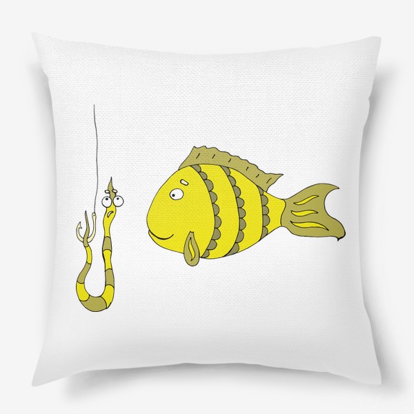 Подушка «Желтая рыбка смотрит на червяка. Рыбалка хобби.»