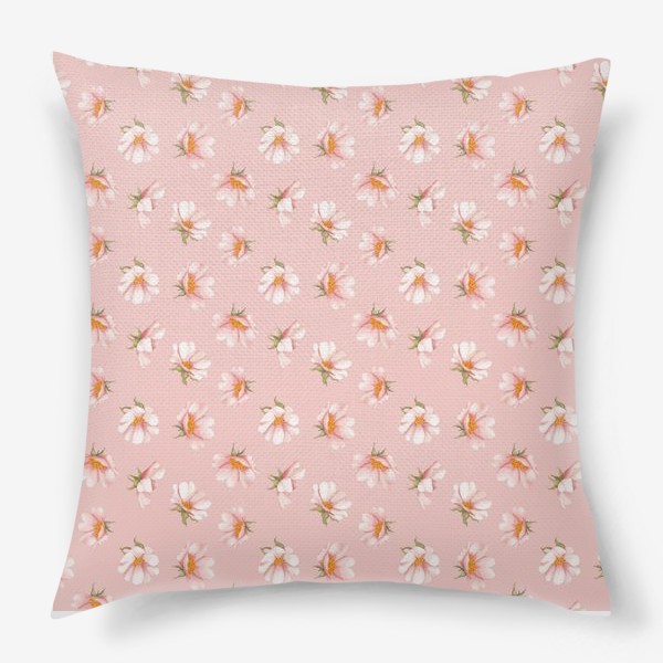 Подушка «Цветы шиповника на розовом»