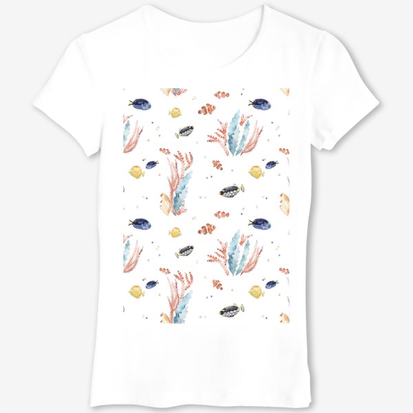 Футболка &laquo;Акварельный фон с яркими иллюстрациями подводного мира. Разноцветные водоросли, рыбы, коралловый риф&raquo;