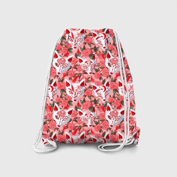 Рюкзак «Маски лисиц кицунэ и цветущая камелия на розовом»