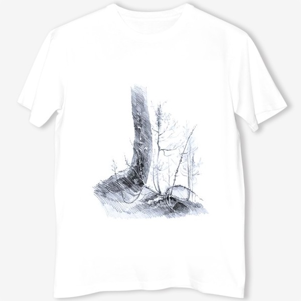 Футболка &laquo;Нарисованная вручную карандашом лесная иллюстрация, ствол дерева. куст можжевельника, ветки, корни, кочка&raquo;