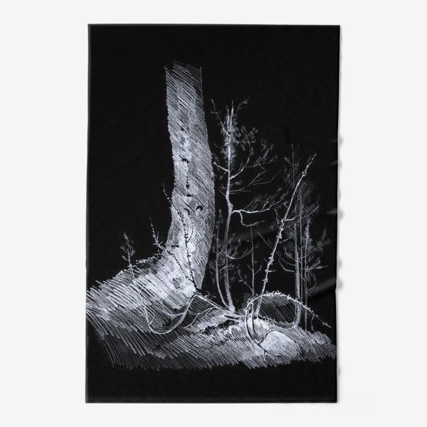 Полотенце «Нарисованная вручную карандашом лесная иллюстрация, ствол дерева. куст можжевельника, ветки, корни, кочка. Черный фон»