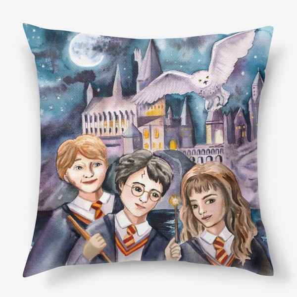 Подушка «Гарри Поттер, Рон и Гермиона на фоне Хогвардса»