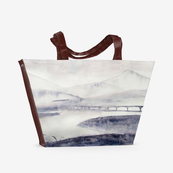 Пляжная сумка «Туманный пейзаж с мостом»