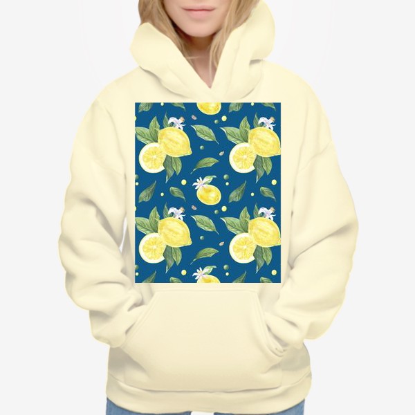Худи «Лимоны и цветы с листьями на синем фоне»