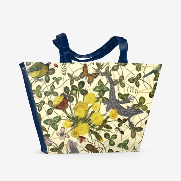 Пляжная сумка &laquo;Весенний принт на светлом фоне, синицы, мышки, ящерицы, мать-и-мачеха&raquo;