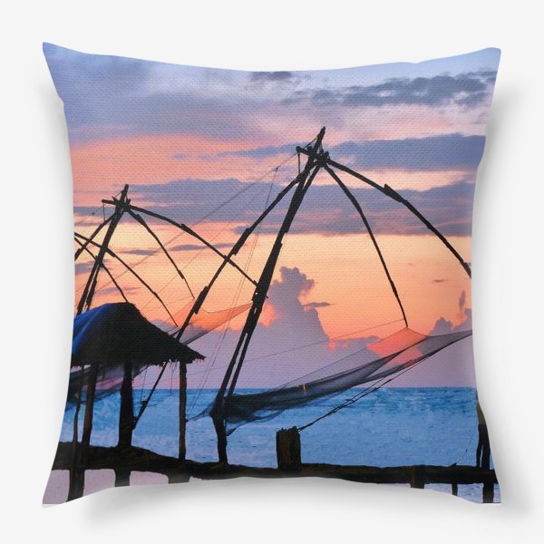 Подушка «Рыбацкие сети в закате на море»