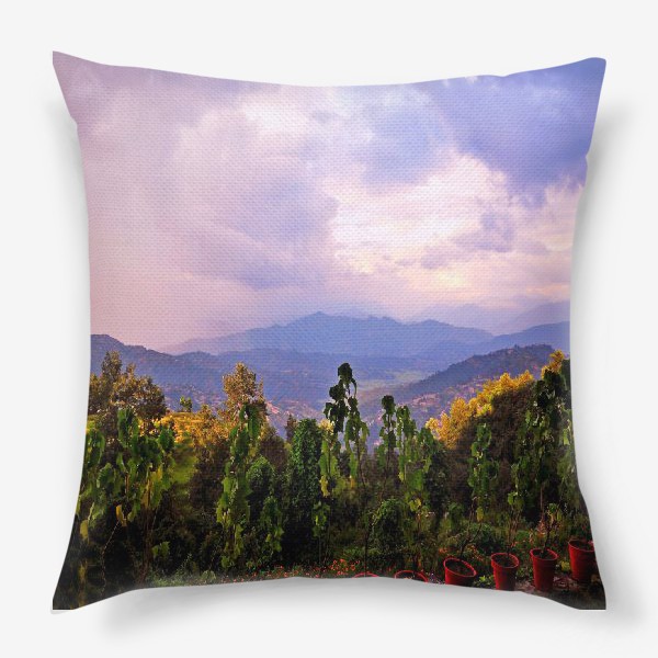 Подушка «Фиолетовое утро в горах»