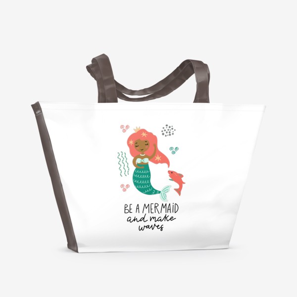 Пляжная сумка «Постер с веселой русалкой, рыбкой и надписью»
