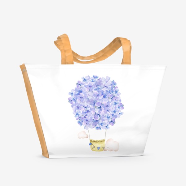 Пляжная сумка «Красивый акварельный воздушный шар из цветов сиреневой гортензии, фиолетовый букет, голубые цветочки, небо и облака»