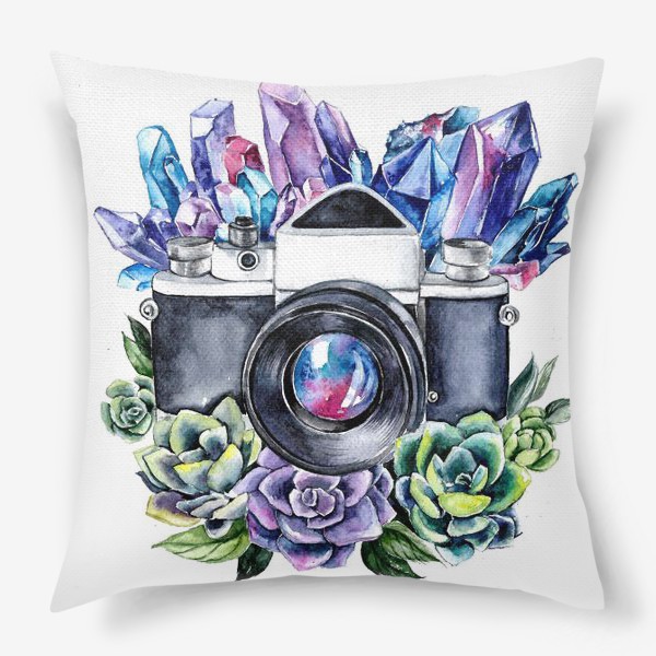 Подушка «фотоаппарат и кристаллы»
