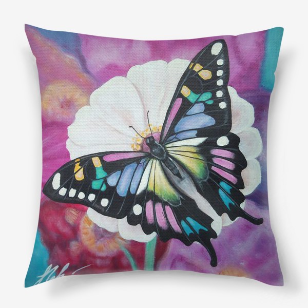 Подушка «Бабочка на цветке.»