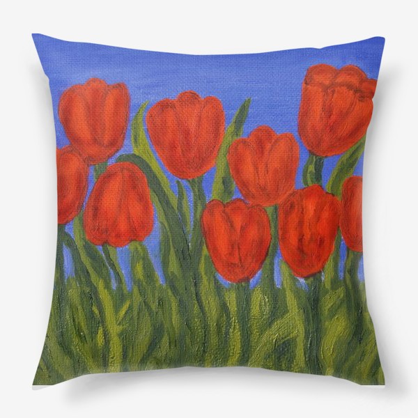 Подушка «Красные тюльпаны на голубом небе»