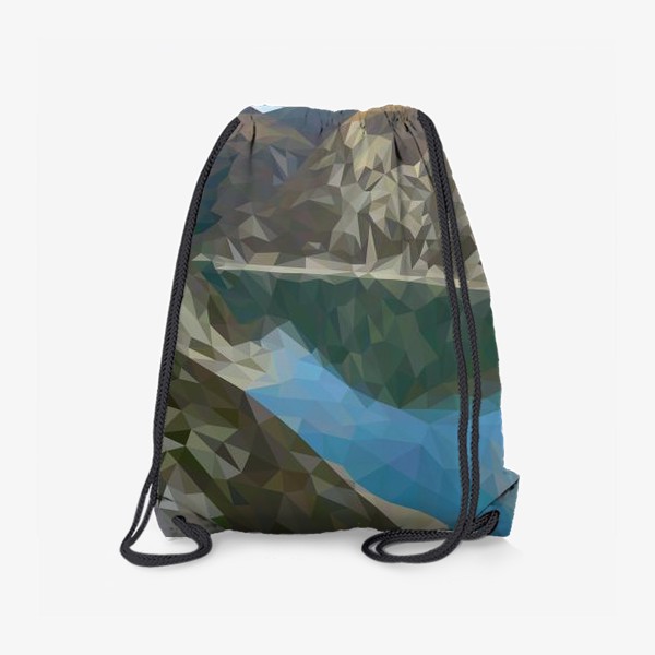 Рюкзак «Озеро в горах в полигональной технике»