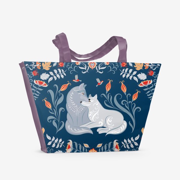 Пляжная сумка «Орнамент с волками в декоративной рамке из веточек и цветов. Фольклорный стиль.»
