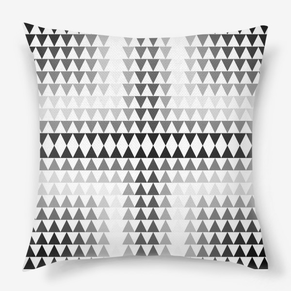 Подушка «Паттерн из черно-белых треугольников»