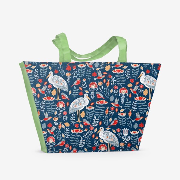 Пляжная сумка &laquo;Декоративный паттерн с аистами, колибри, цветами на синем фоне. &raquo;
