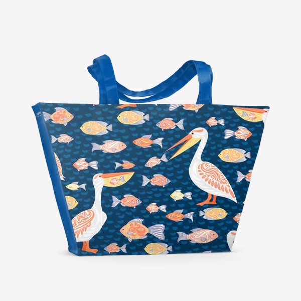 Пляжная сумка &laquo;Пеликаны и рыбы на синем морском фоне. &raquo;