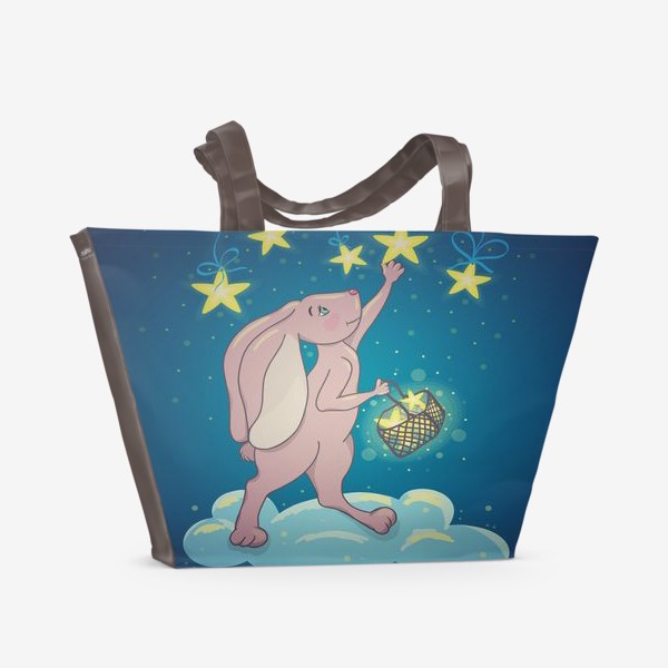 Пляжная сумка «Заяц собирает звезды в лукошко.»