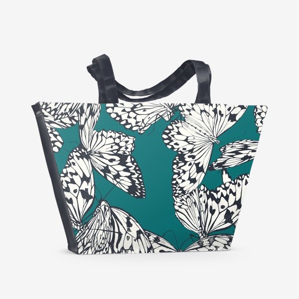 Пляжная сумка «Узор из тропических бабочек на изумрудном фоне»
