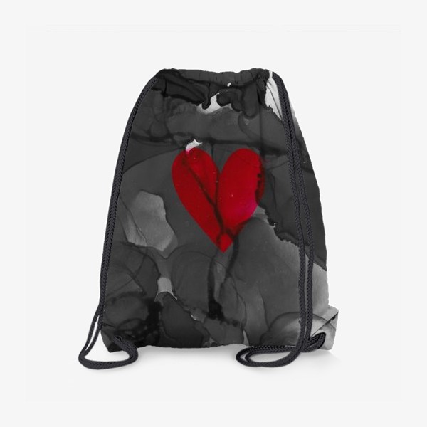 Рюкзак «Красное сердце на фоне черных разводов»
