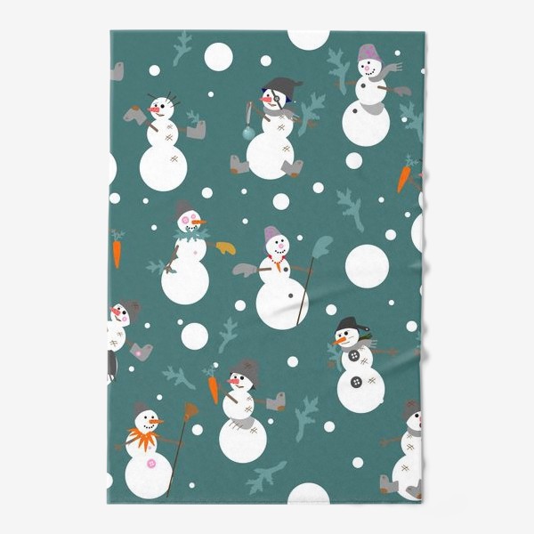 Полотенце «Смешные снеговики с ведрами, сапогами, перчатками, морковью и еловыми ветками»