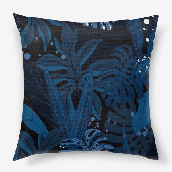 Подушка &laquo;Темно-синий тропический принт с пальмовыми листьями&raquo;